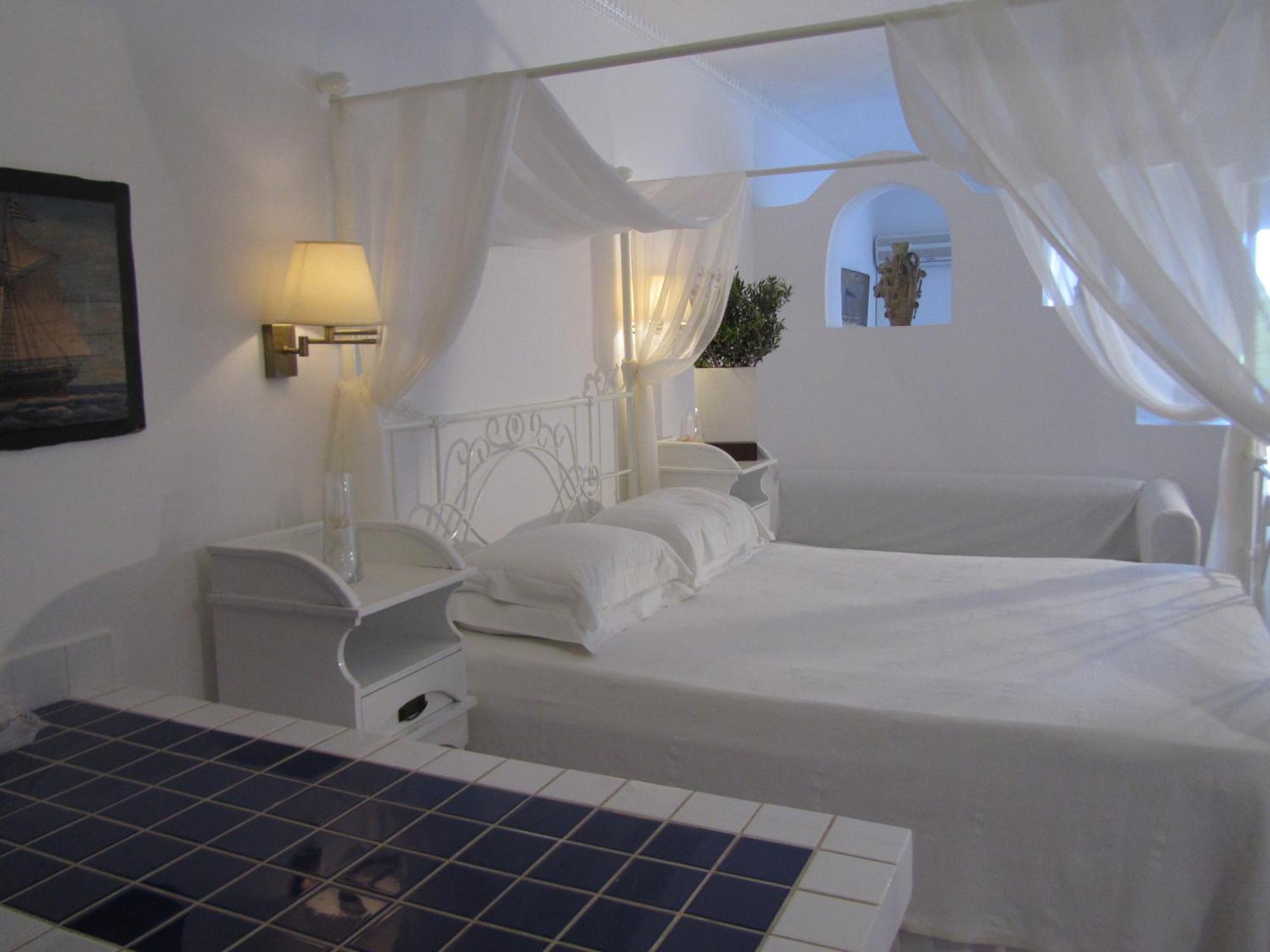 Porto Scoutari Romantic Hotel سكالا الغرفة الصورة